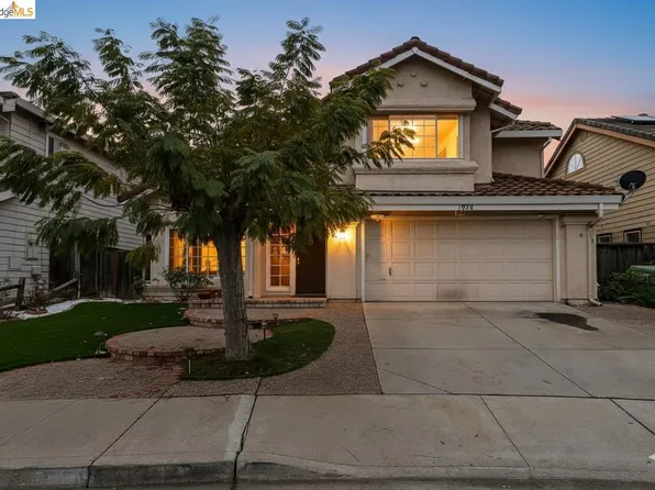 1974 Paradise Valley Ct, Tracy, CA 95376