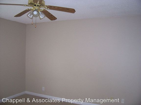 5th image of 2302 Sherwood Hills Ct