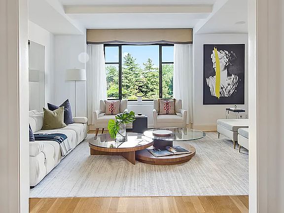 3rd image of 110 Central Park S APT 5A