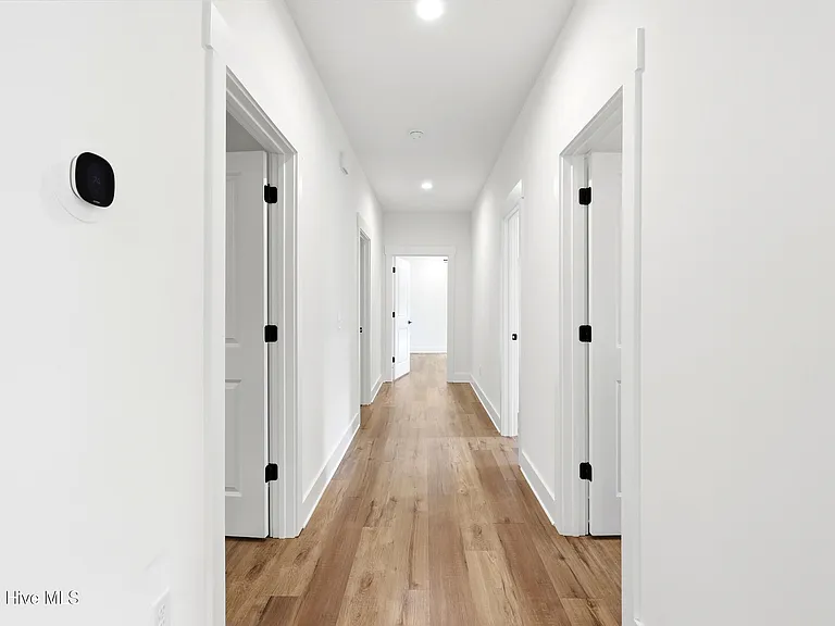 213 Myrtle Ave — Photo 22