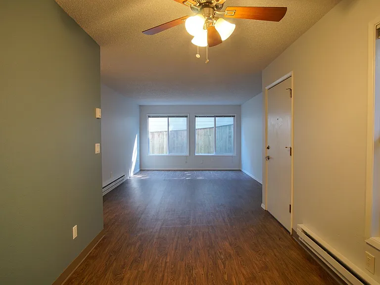 4030 SE Gladstone St #5 — Photo 2