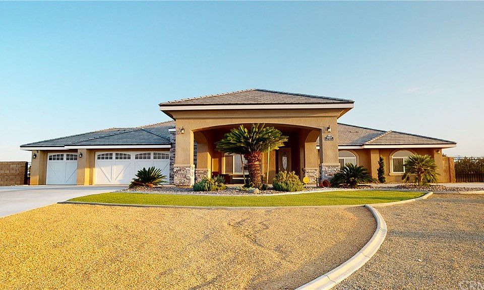 9957 S Silver Palm Dr, Oak Hills, CA 92344 | Zillow