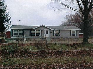 2007 N Mason Rd, Ravenna, MI 49451