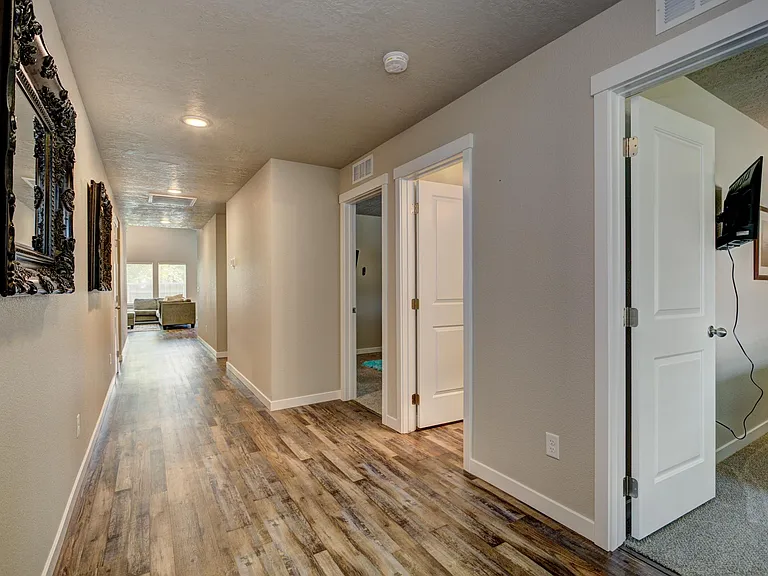 16572 Cypress Ln — Photo 5