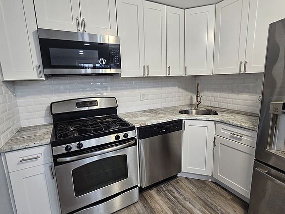 3rd image of 5905 Houghton St Floor 1