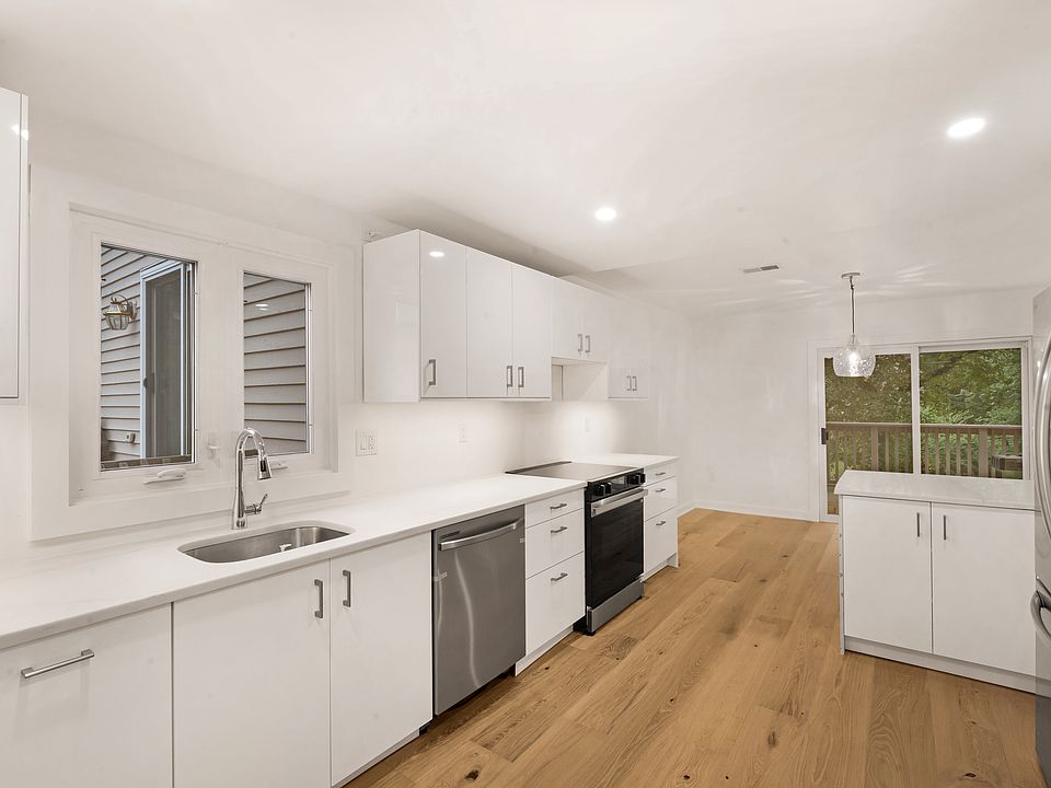 1st image of 5 Somerset Hills Ct #B