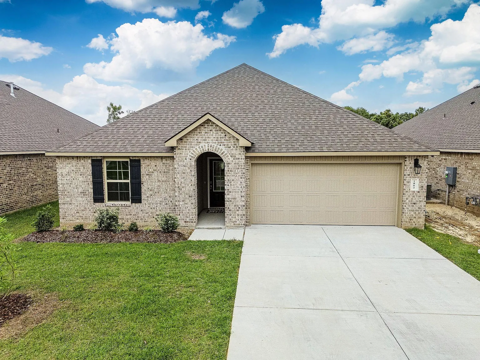 4 bed, 1874 sqft, $4,000 — Photo 4