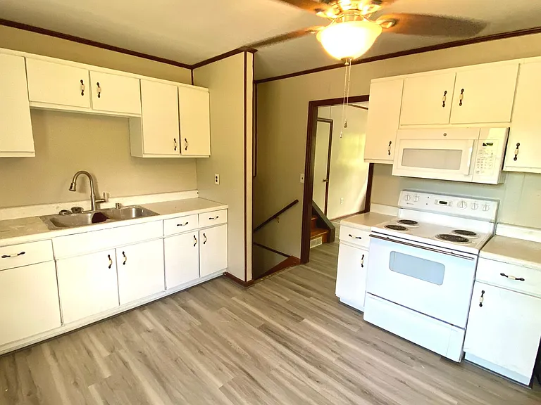 115 Ballenger Rd — Photo 6