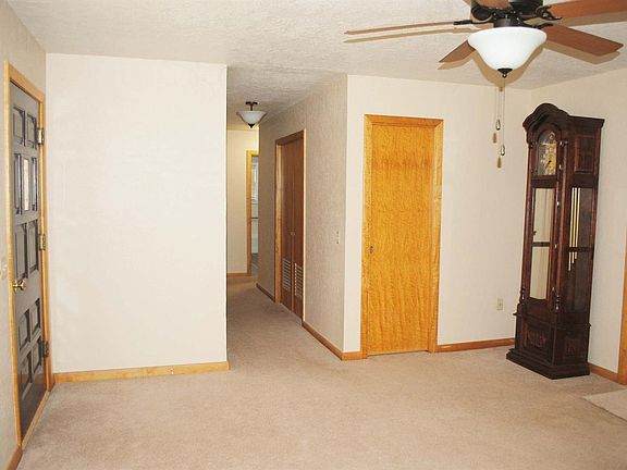4th image of 1102 W 5th St