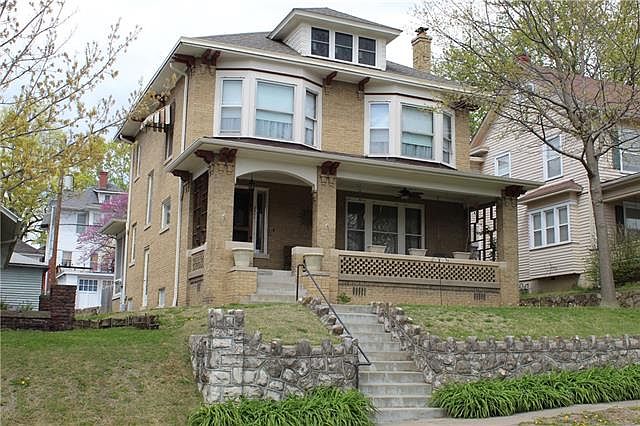 1st image of 2511 Felix St
