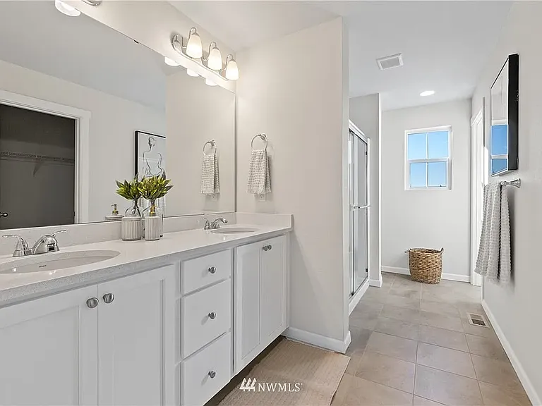 5733 84th Dr NE — Photo 19