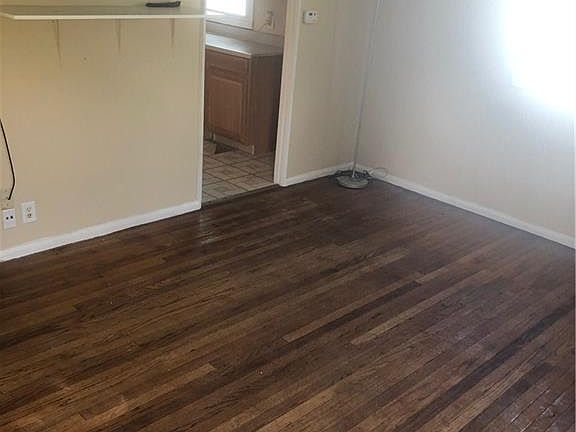 4th image of 108 William St
