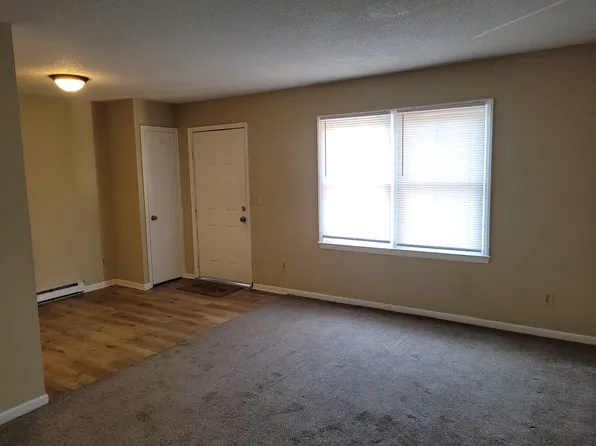 2003 Woodcrest St #F, Greensboro, NC 27406