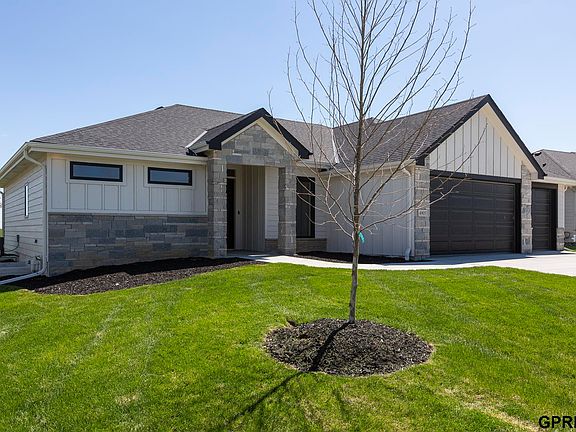 3rd image of 4905 N 192nd Ave