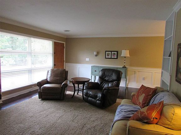 4th image of 53 Beechwood Dr