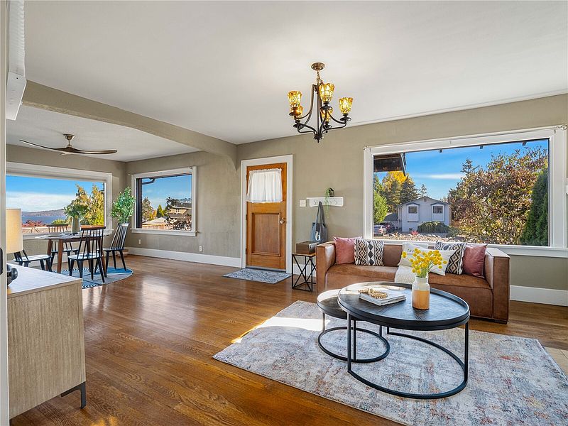 3rd image of 4624 N Huson Street