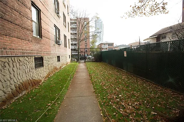 Sold by Remax Edge | media 35