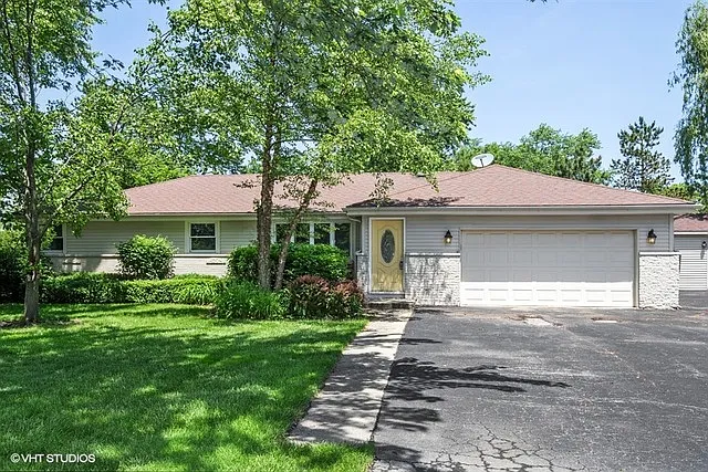 24450 W Valentine Ct photo 1