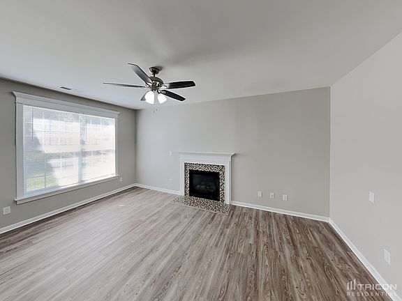 2nd image of 4200 Elderbush Cir