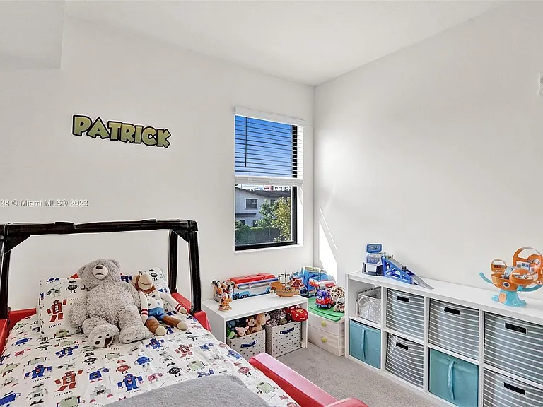 10437 NW 82nd St #5 — Photo 30