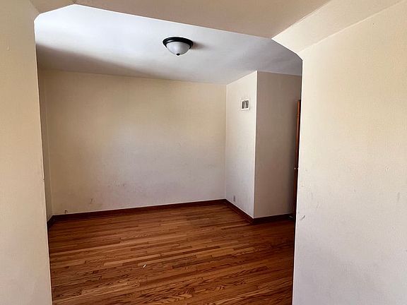 5th image of 5864-5864A N 42nd St