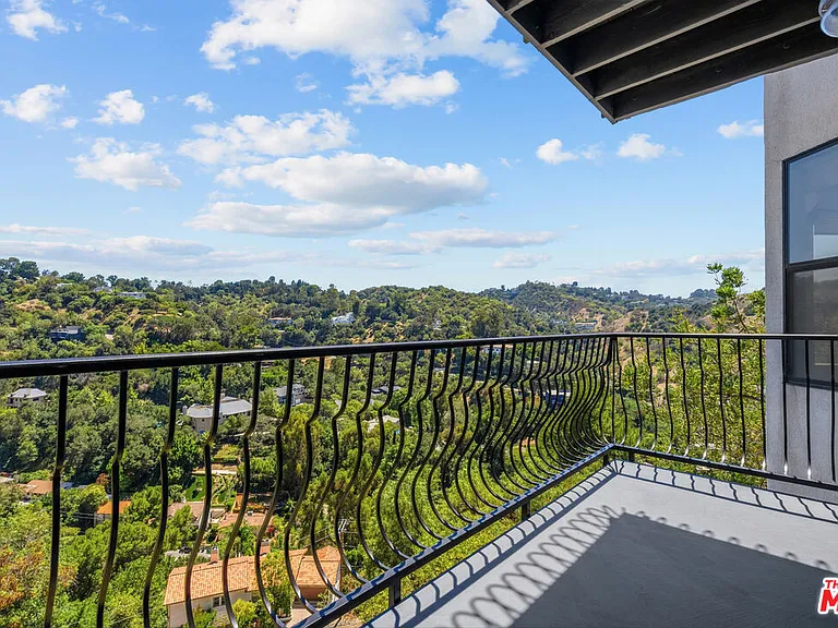 3665 Alta Mesa Dr — Photo 25
