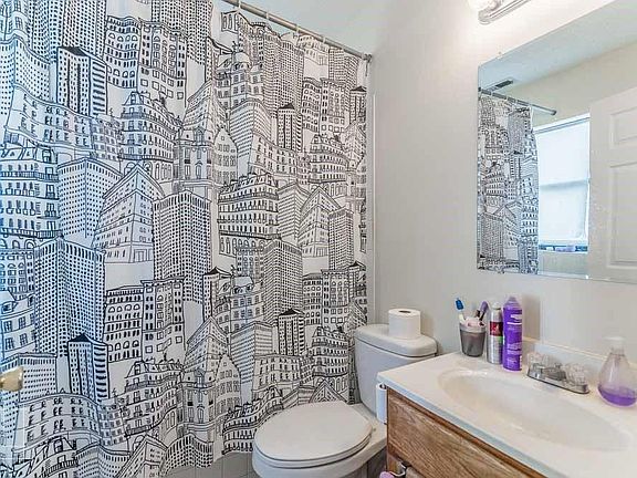 5th image of 1164 Mount Pleasant Ave #1166