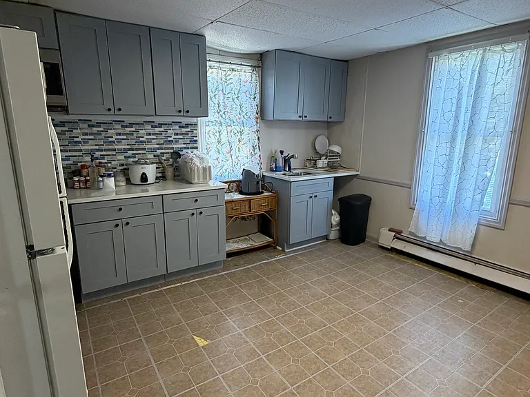 63 Llewellyn Ave #2 — Photo 4