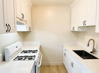 1222 W Brook St #F, Santa Ana, CA 92703