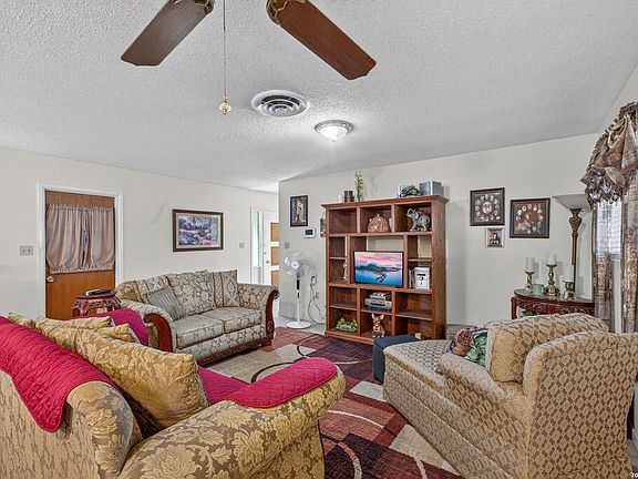 3rd image of 218 LANTANA LN