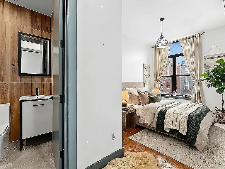 1115 Jefferson Ave #2A — Photo 3