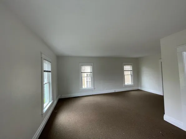 224 State St, Batavia, NY 14020