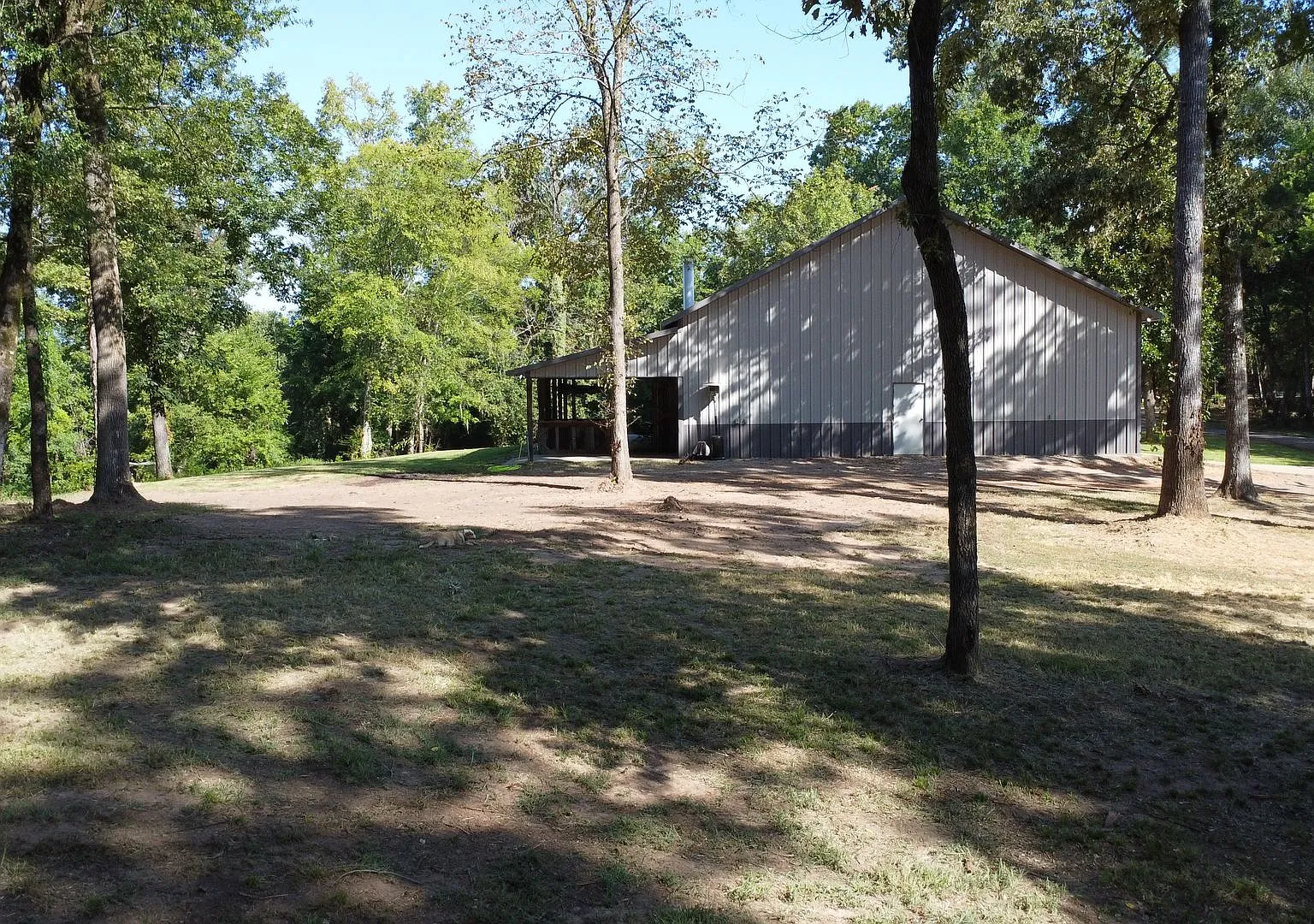 Modern WaterView Home Fully Furnished 3 Bed / 3 Bath 3,000 Sq Ft Jefferson, TX — Photo 2