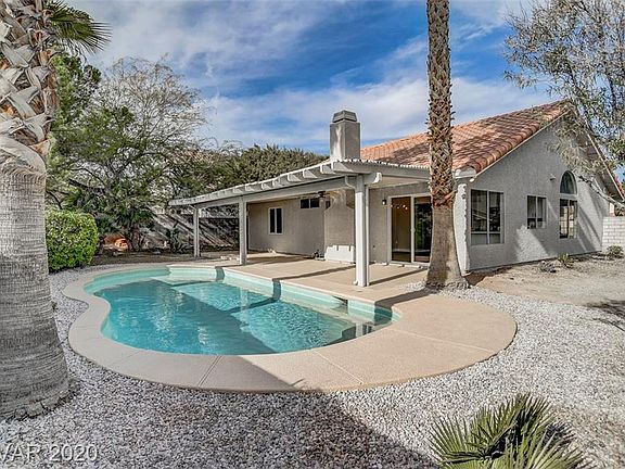 2nd image of 1127 Heather Oaks Way