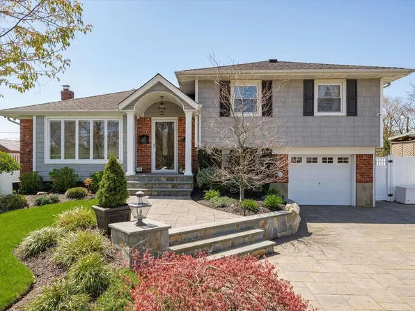 142 Washington Street, Farmingdale, NY 11735