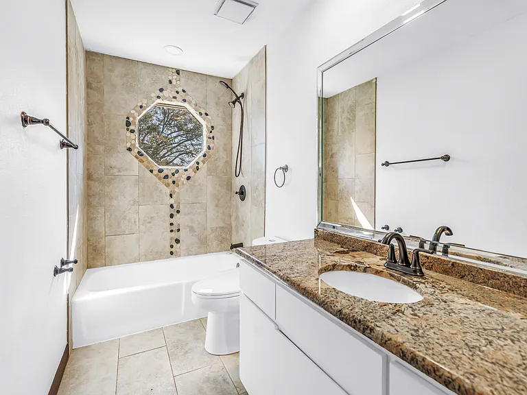 2789 Valencia Ln W — Photo 29