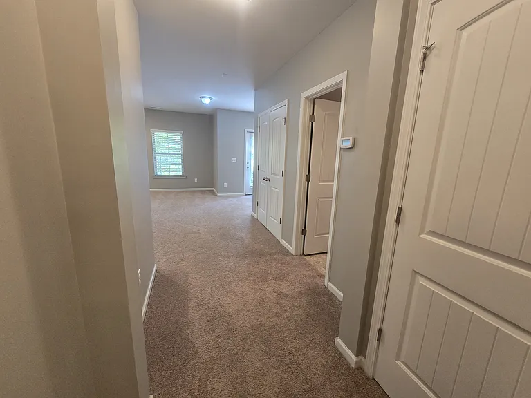 3917 Valley Side Ct — Photo 15