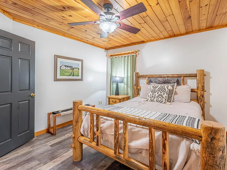 810 Cabin Creek Way — Photo 18