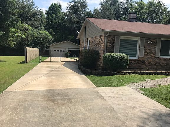 5th image of 194 Lake Ct