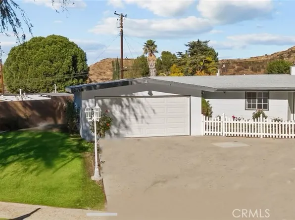 22459 Guadilamar Dr, Santa Clarita, CA 91350