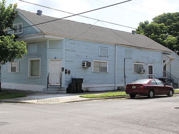 2nd image of 600 N Olympia St