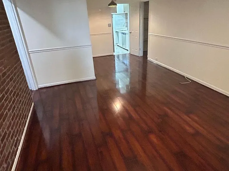 230 N Thomas St #230-1 — Photo 4