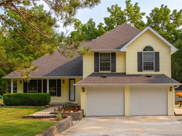 213 Hickory Ln, Otley, IA 50214