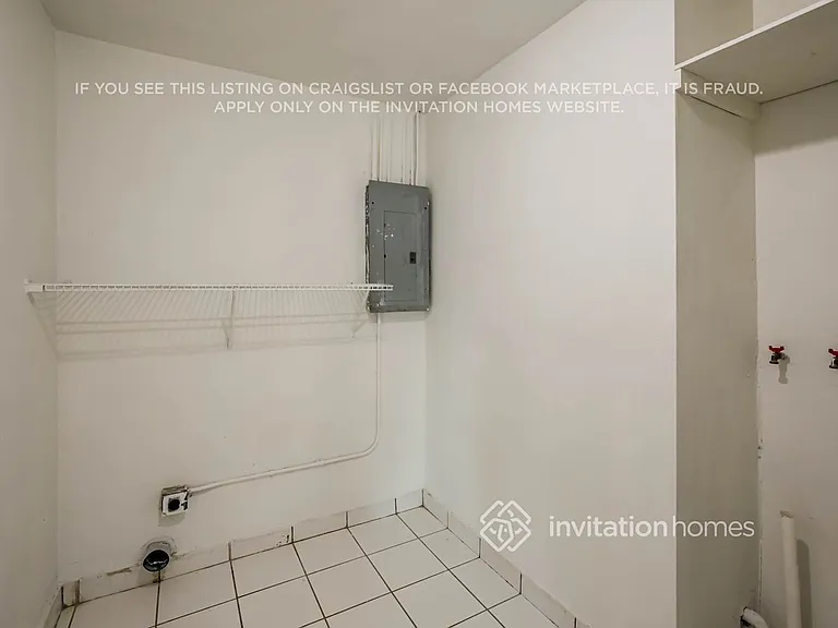 5140 SW 6th Ct — Photo 8