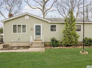 52 Port Washington Rd, Sound Beach, NY 11789