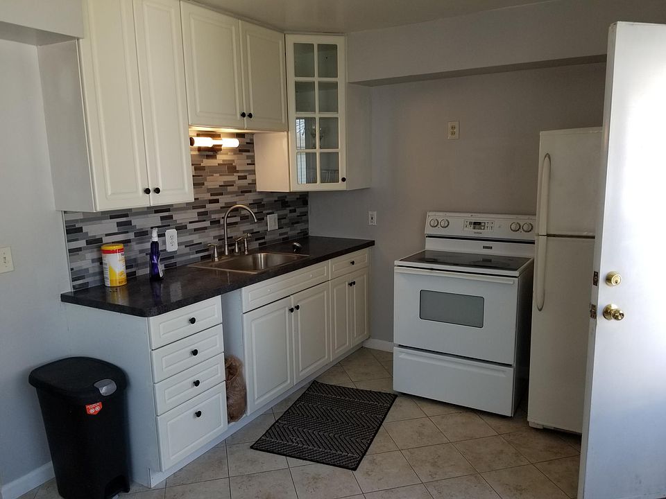 1st image of 20611 Hollywood St