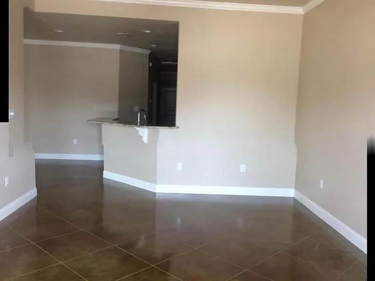 2504 Independence Blvd — Photo 4