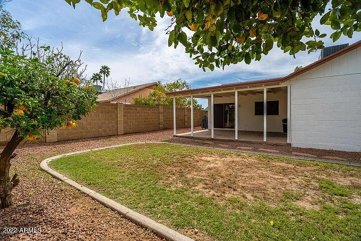 8826 W Diana Ave — Photo 24