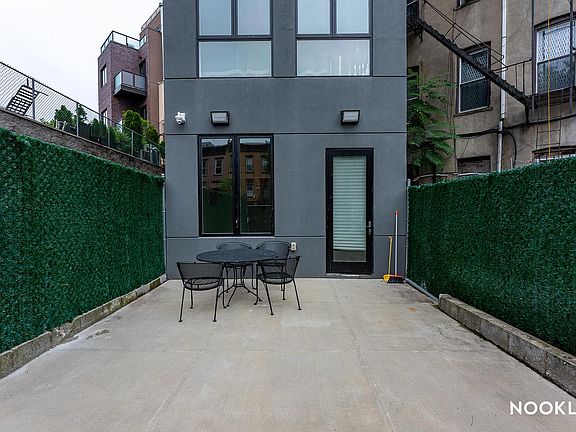 3rd image of 1784 Broadway #1
