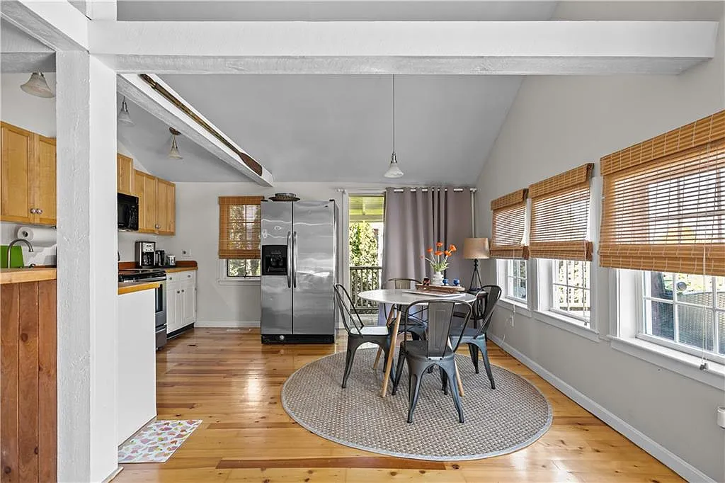2 bed, 1.5 bath, 1034 sqft, $3,500 — Photo 4
